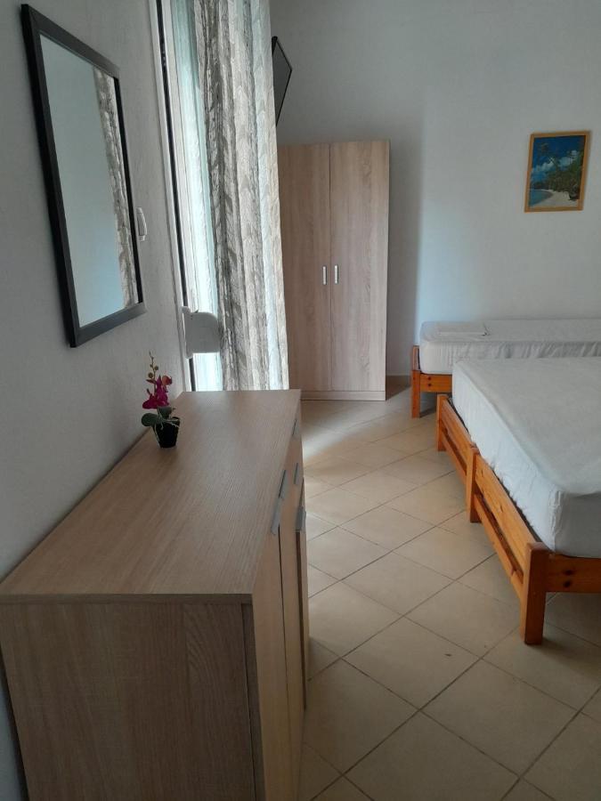 Haus Dusseldorf Apartment โปตอส ภายนอก รูปภาพ
